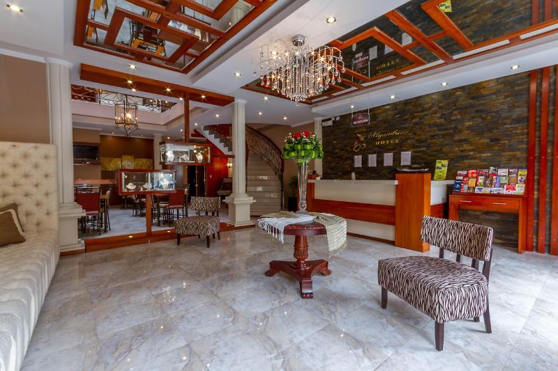 Alejandrina Hotel Cuenca Esterno foto