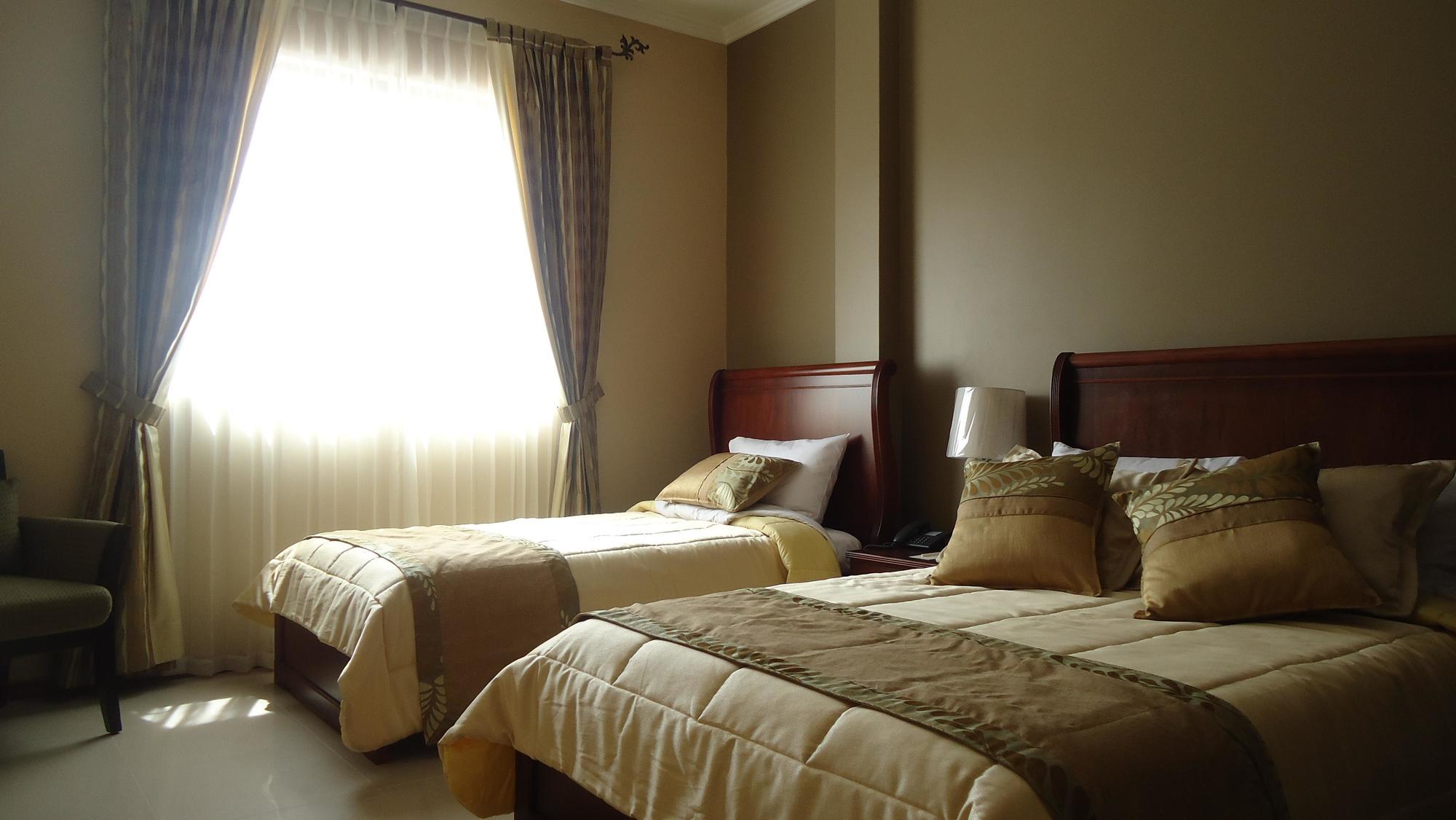 Alejandrina Hotel Cuenca Esterno foto