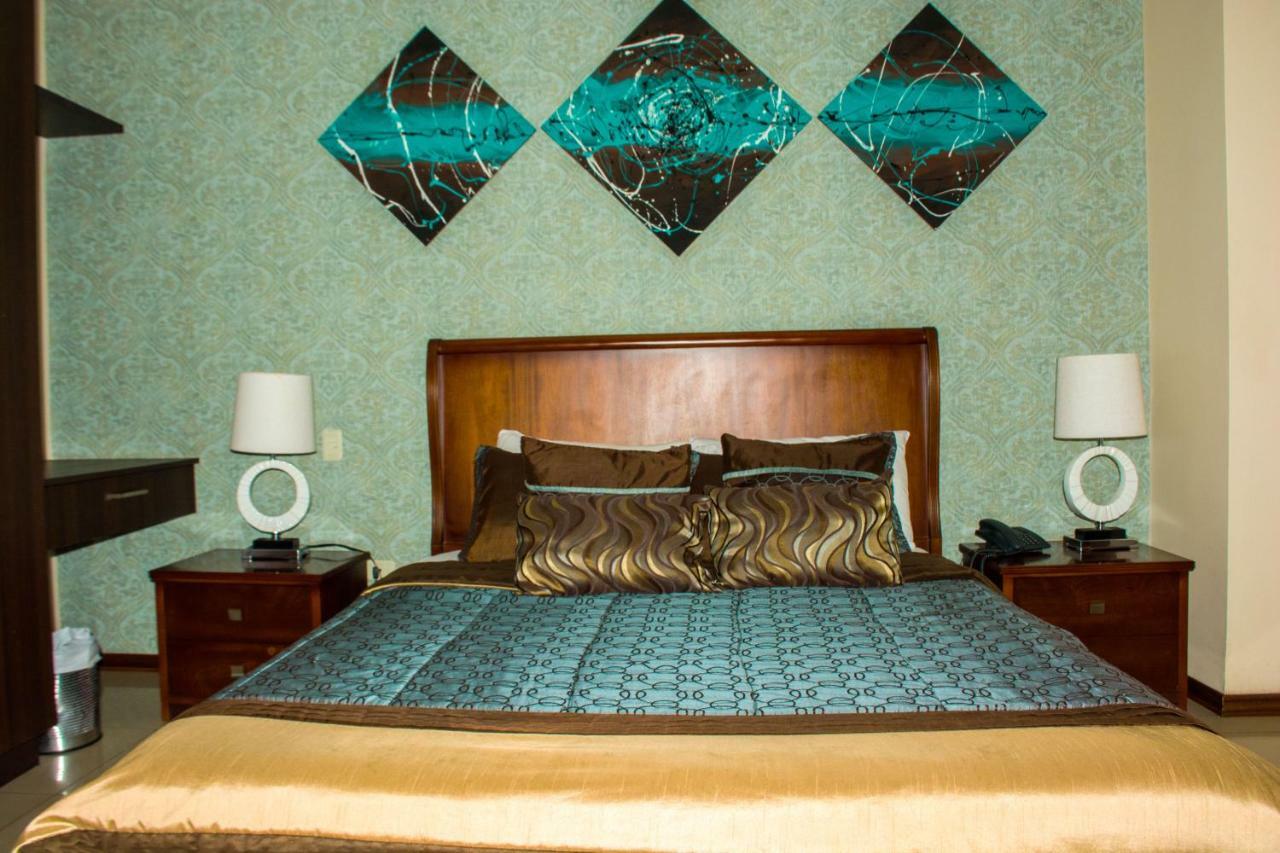 Alejandrina Hotel Cuenca Esterno foto