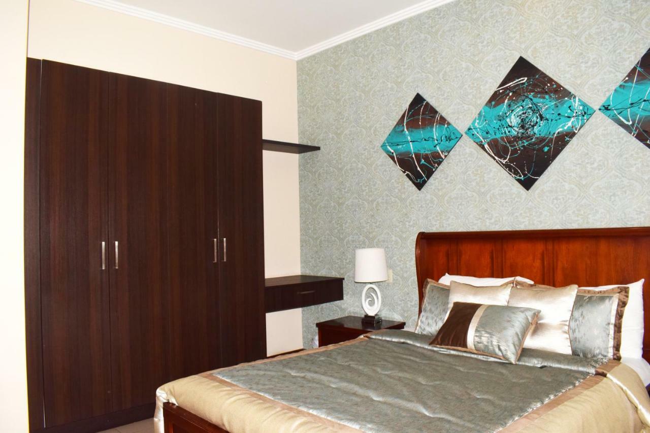 Alejandrina Hotel Cuenca Esterno foto